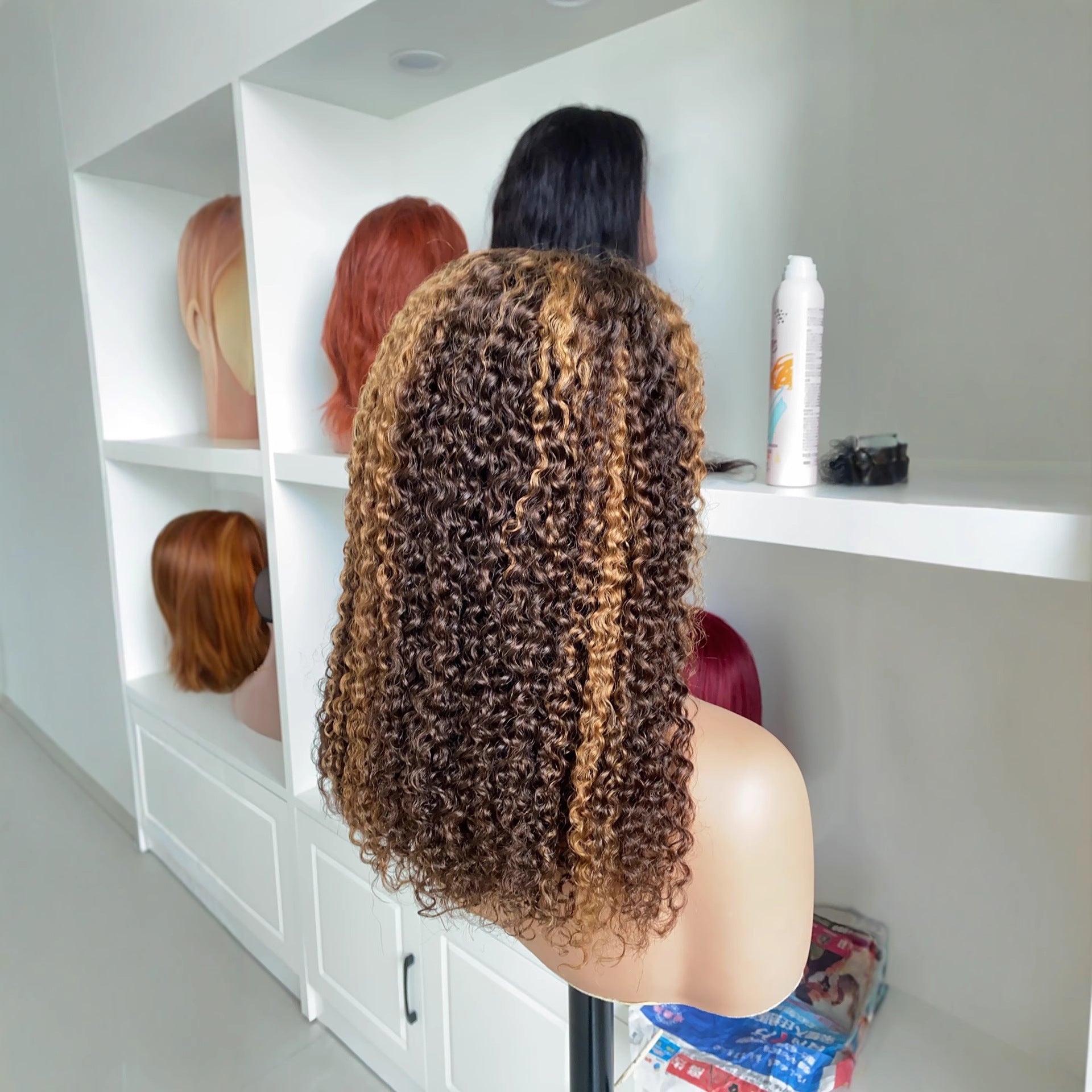 Coolhair Wig Wholesale Glueless Human Hair Wig Factory Price Short Pixie Cut Bob Wig Brazilian Water Wave Virgin Pre-cut