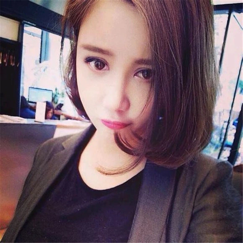 Wig for women with short hair, straight hair, bobo hairstyle, cosplay, bangs, fashion, student headgear