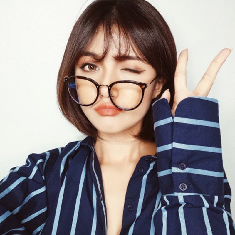 Japanese and Korean Popular Women's Synthetic Wigs with Body Wave Air Bangs Short Bob Hair Small Cap Size